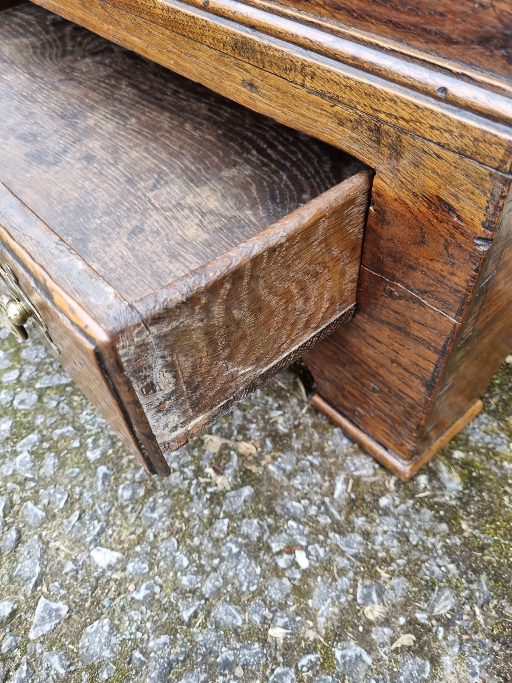 A GOOD 18THC WELSH OAK SMALL COFFOR BACH  S.WALES View III