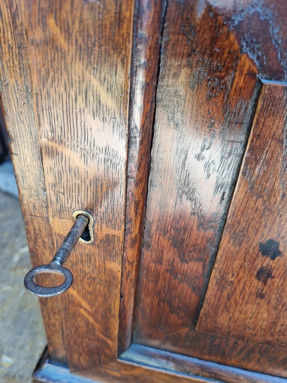 SMALL 18THC OAK FULLY FITTED SPICE CUPBOARD  View IV