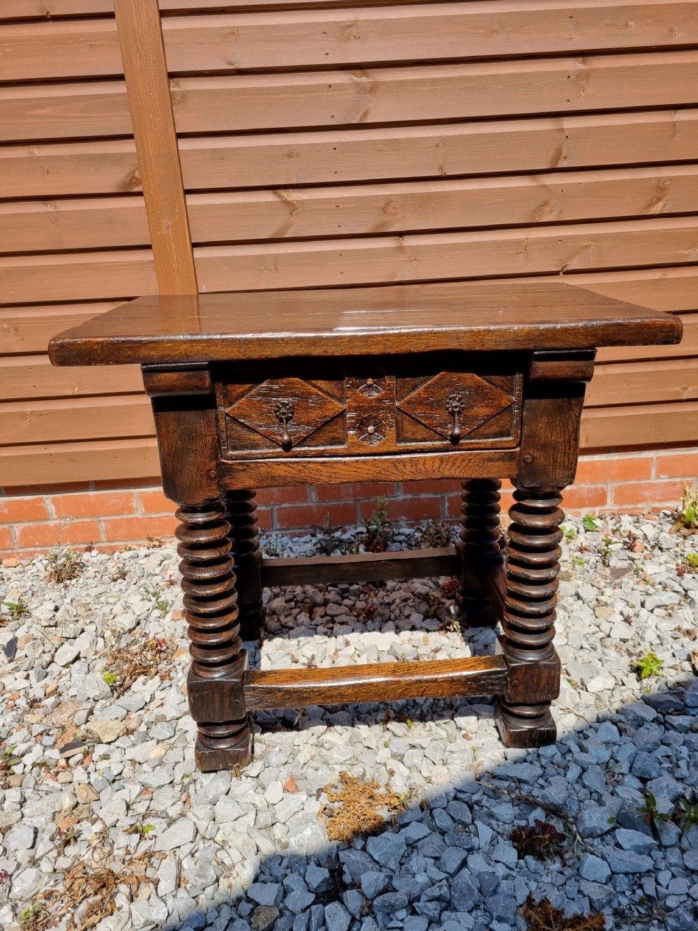 GOOD SMALL CHUNKY  ANTIQUE OAK SINGLE DRAWER SIDE TABLE