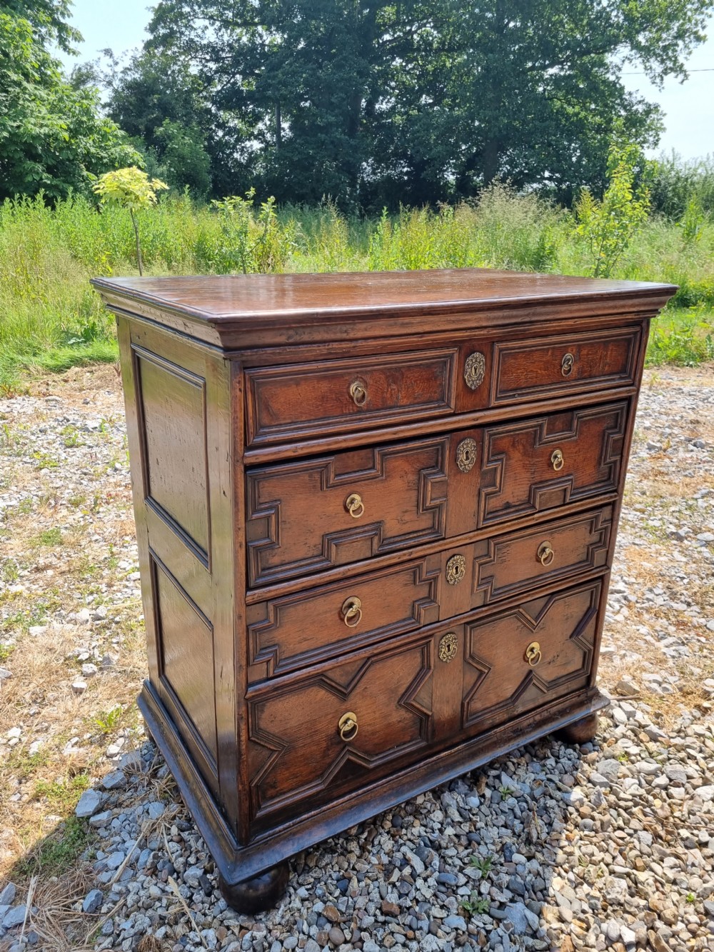 GOOD SMALL LATE17THC/E18THC OAK MOULDED FRONT CHEST C1700 View II