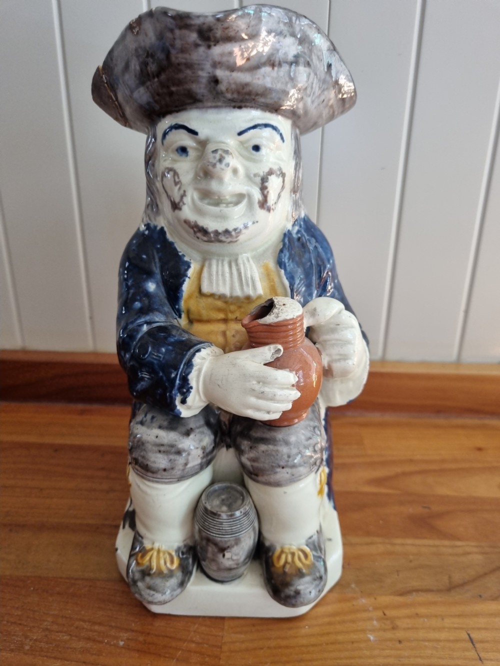 A GOOD 18THC POTTERY TOBY JUG C1800 View IV