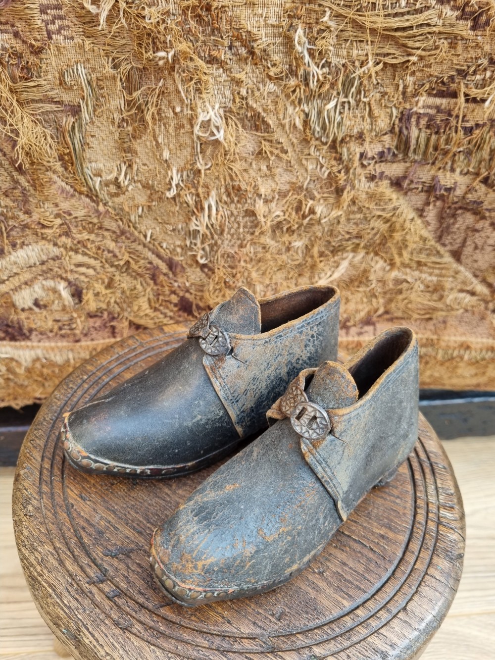 LOVELY PAIR OF VICTORIAN CHILD,S LEATHER CLOGS  View IV