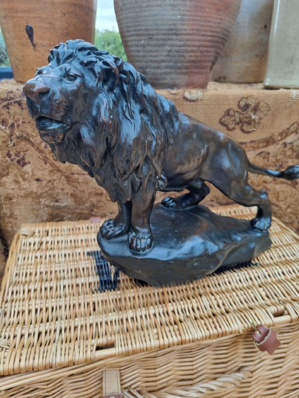 EARLY 2OTHC LARGE BRONZE LION SIGNED G VASTAGH 1868-1946