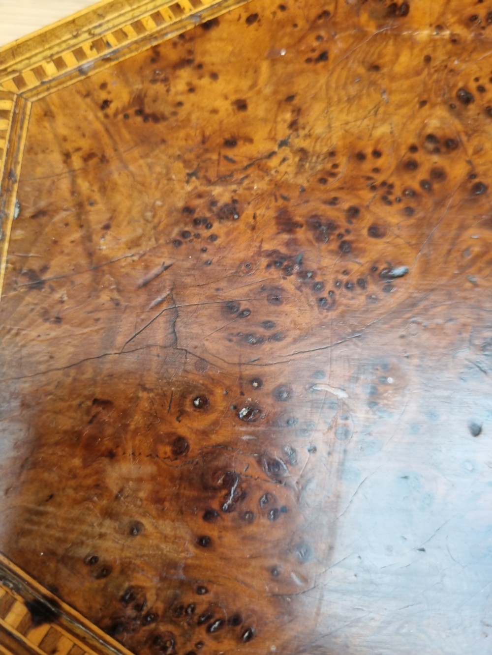 A SUPERB GEORGIAN BURR YEW WOOD INLAID WORKBOX C1800 View VI