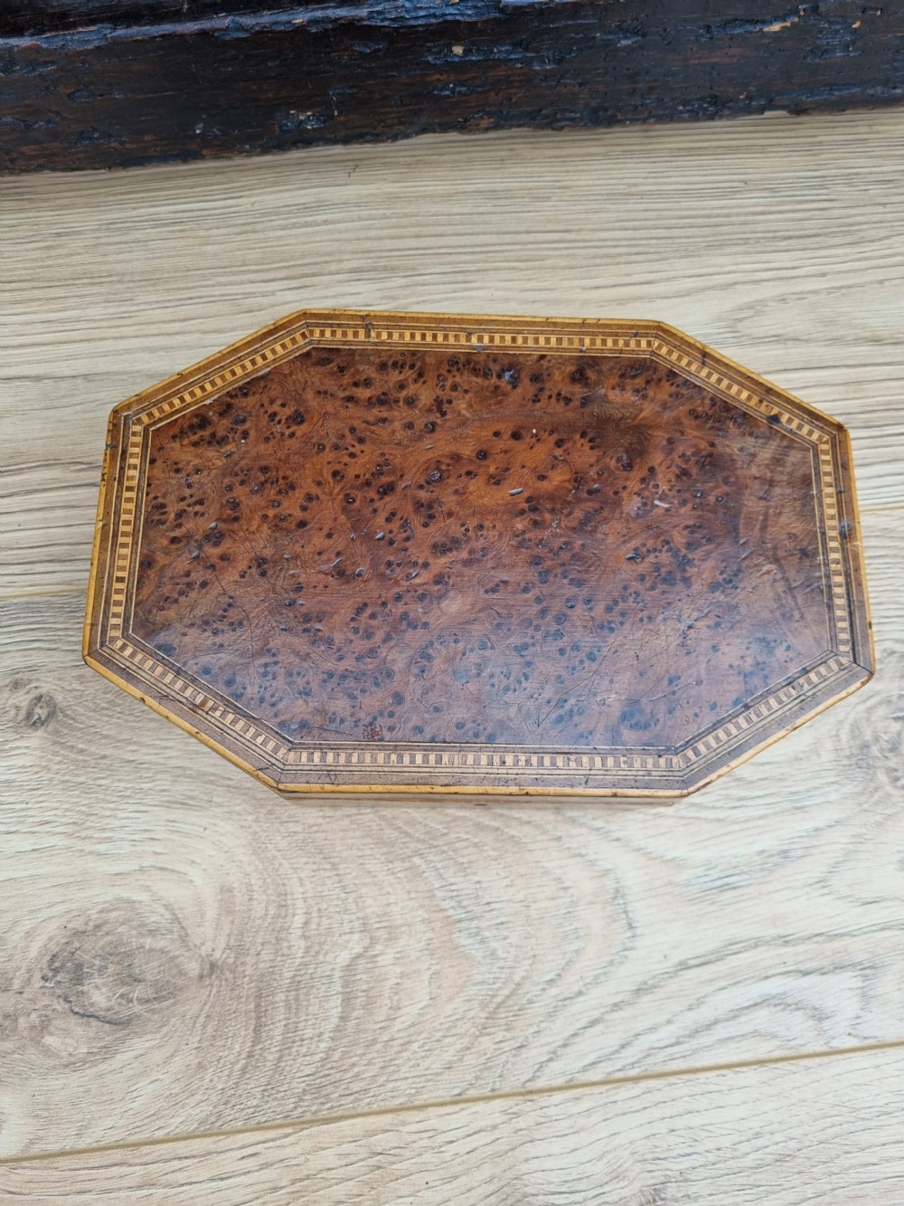 A SUPERB GEORGIAN BURR YEW WOOD INLAID WORKBOX C1800 View VII