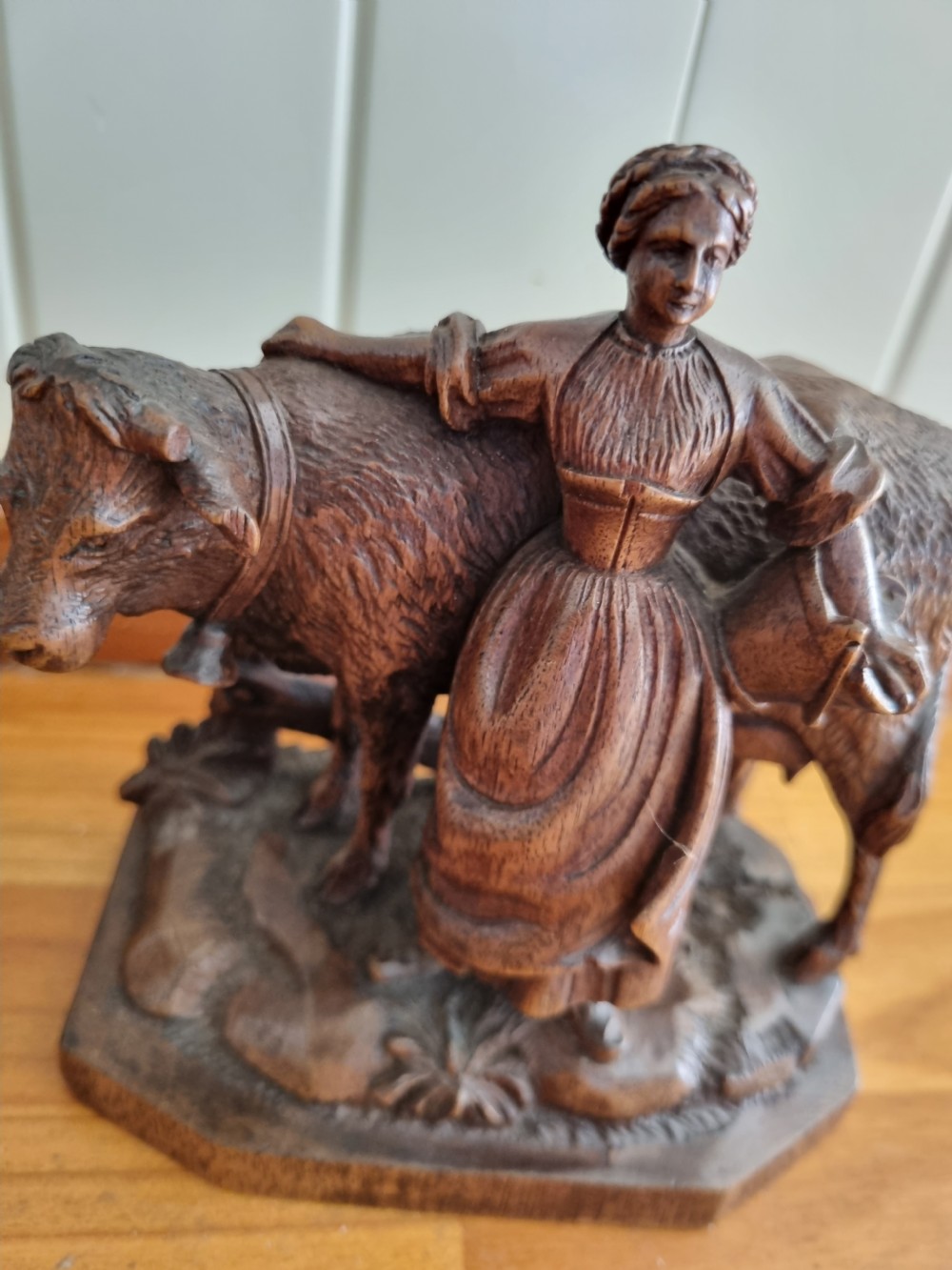 TWO WONDERFUL CARVINGS OF  19THC BLACK FOREST COW AND BULL STAMPED EB. View III