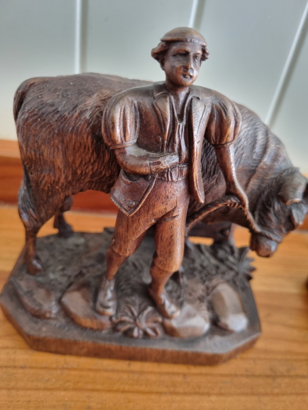 TWO WONDERFUL CARVINGS OF  19THC BLACK FOREST COW AND BULL STAMPED EB. View IV