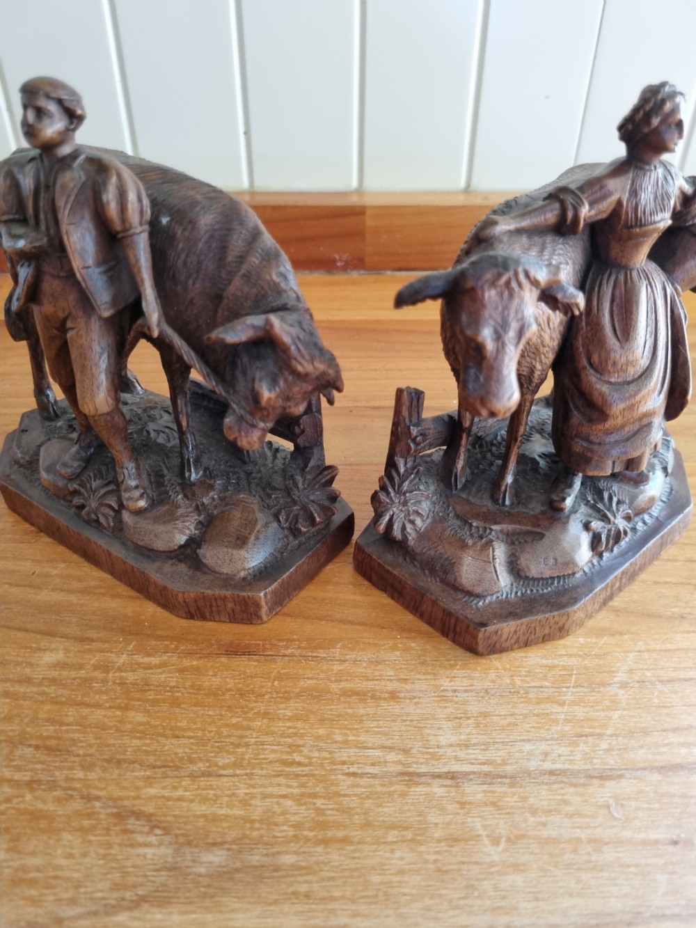 TWO WONDERFUL CARVINGS OF  19THC BLACK FOREST COW AND BULL STAMPED EB. View V
