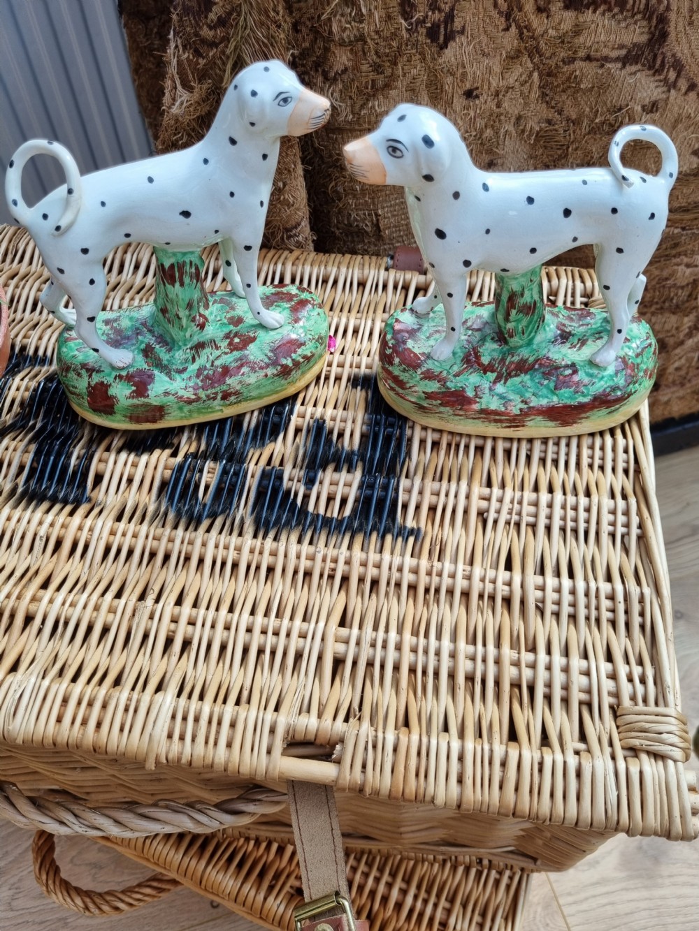 GREAT PAIR OF 19THC STAFFORDSHIRE DALMATIONS 18CMSH  View VII