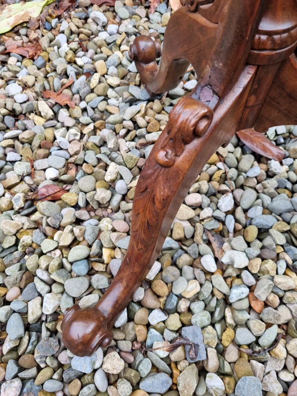 UNUSUAL CHIPPENDALE STYLE TALL PLANT STAND IN MAHOGANY View VI