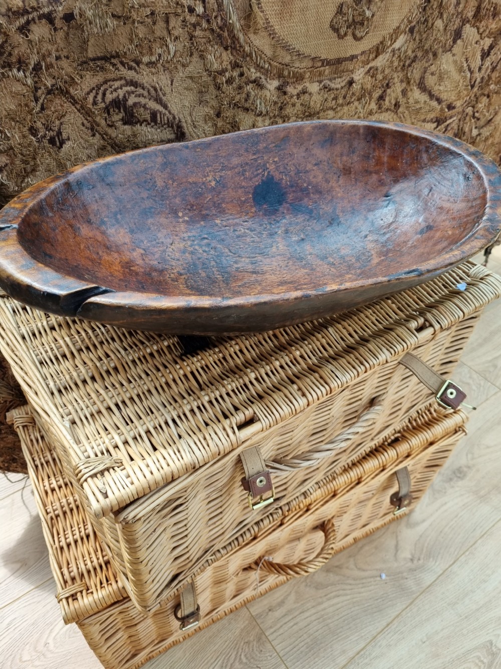 ANTIQUE LARGE TREEN BOWL/TRUG View VII