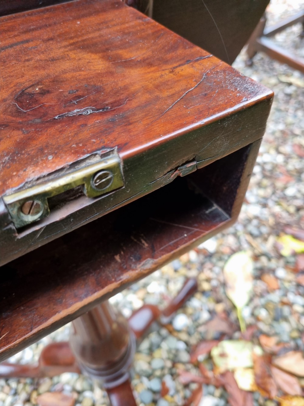 GEORGIAN MAHOGANY 
