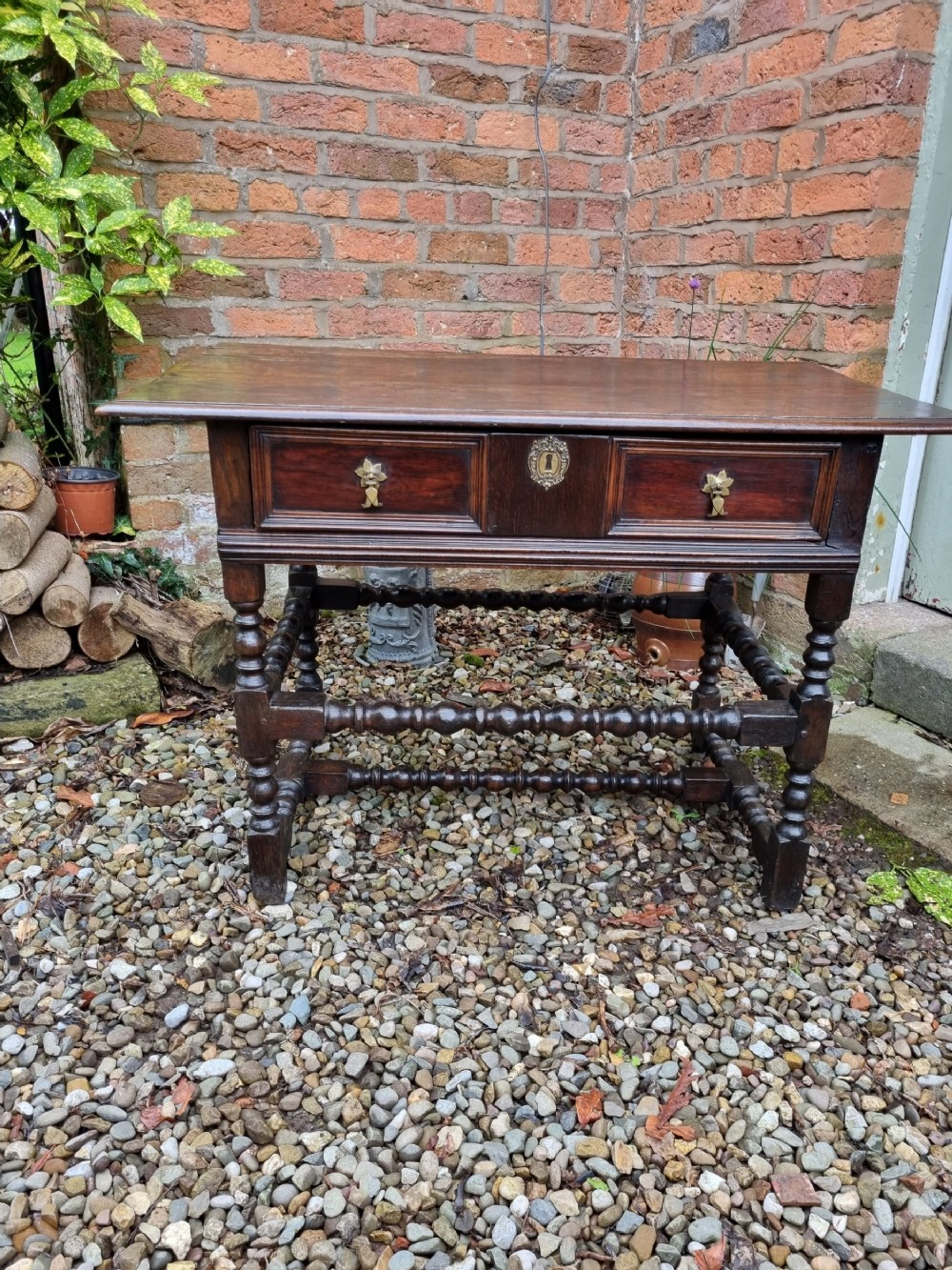 17TH C ORIGINAL OAK BOBBIN TURNED SIDE TABLE 