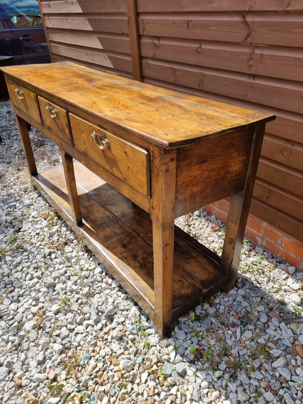 RARE 18THC SOUTH WALES ELM POT BOARD DRESSER BASE . View II