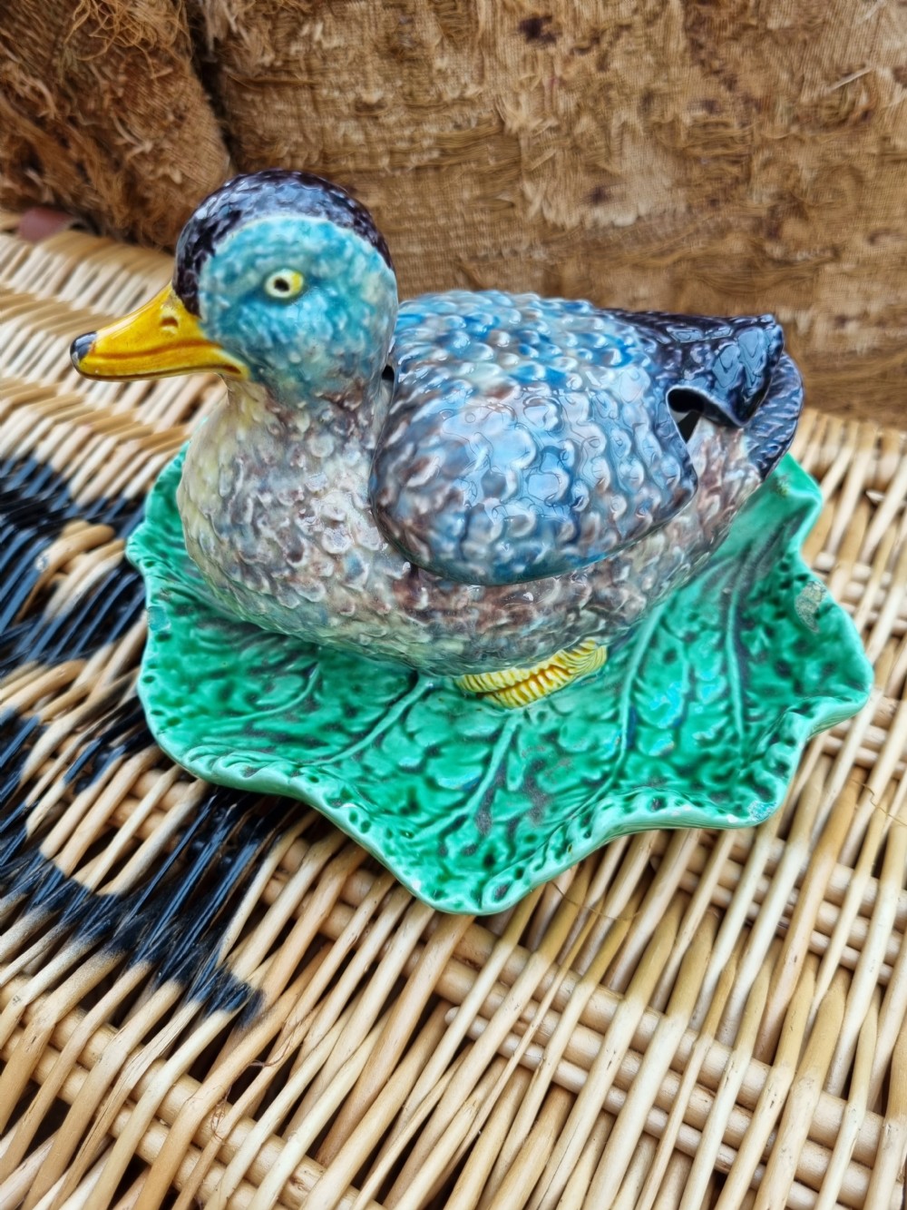 TINY ONE EGG 19THC MAJOLICA 