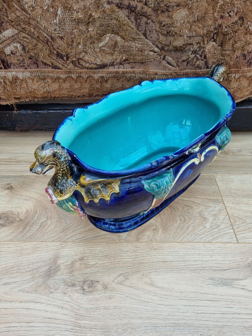 SUPER LARGE 19THC BLUE MAJOLICA PLANTER /JARDINIERE View IV