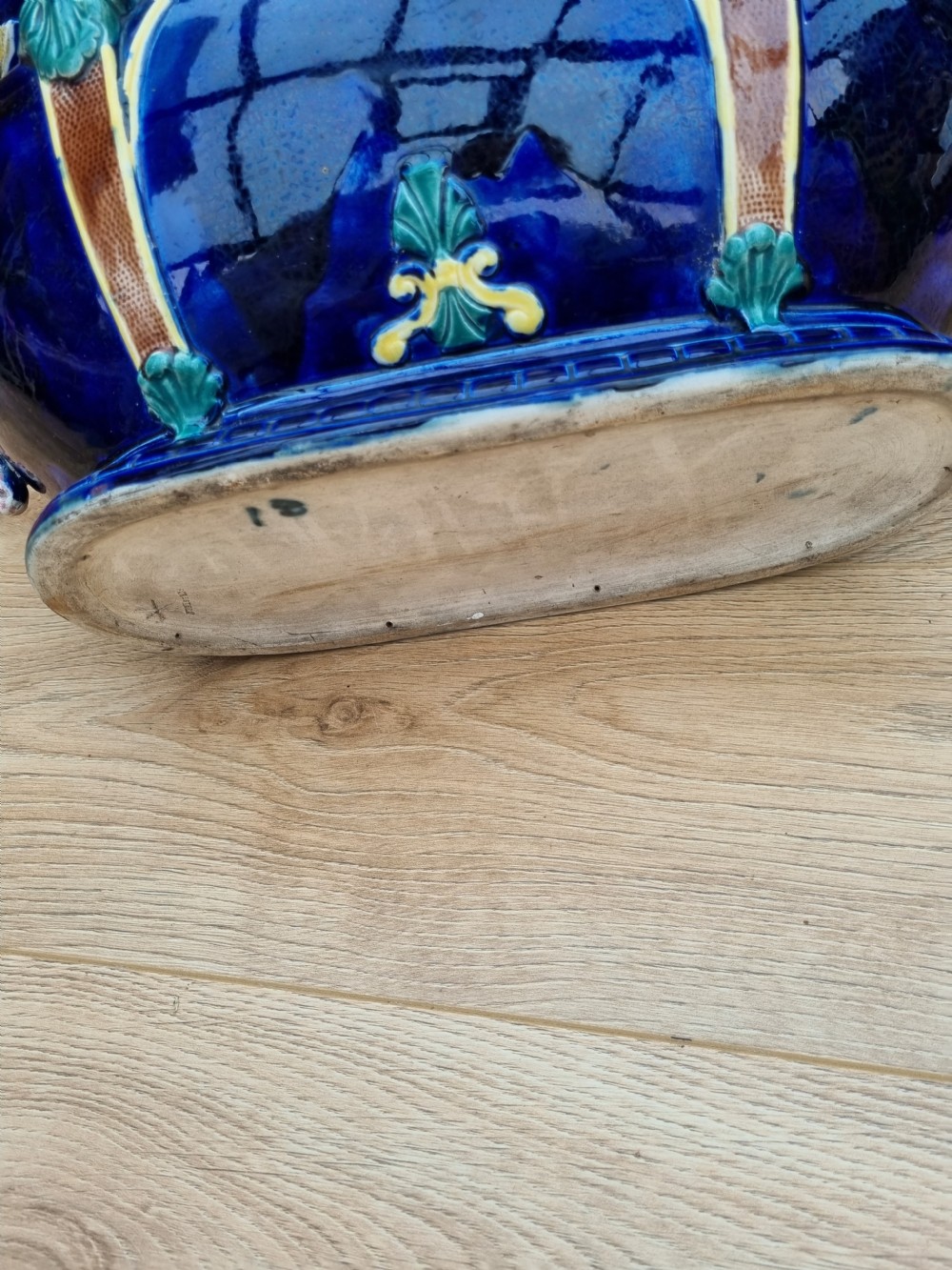 SUPER LARGE 19THC BLUE MAJOLICA PLANTER /JARDINIERE View VII