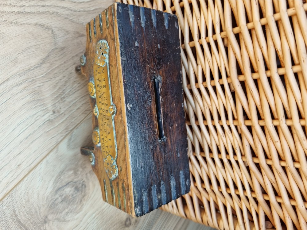 GREAT PIECE OF SCOTTISH FOLK ART TREEN  View IV