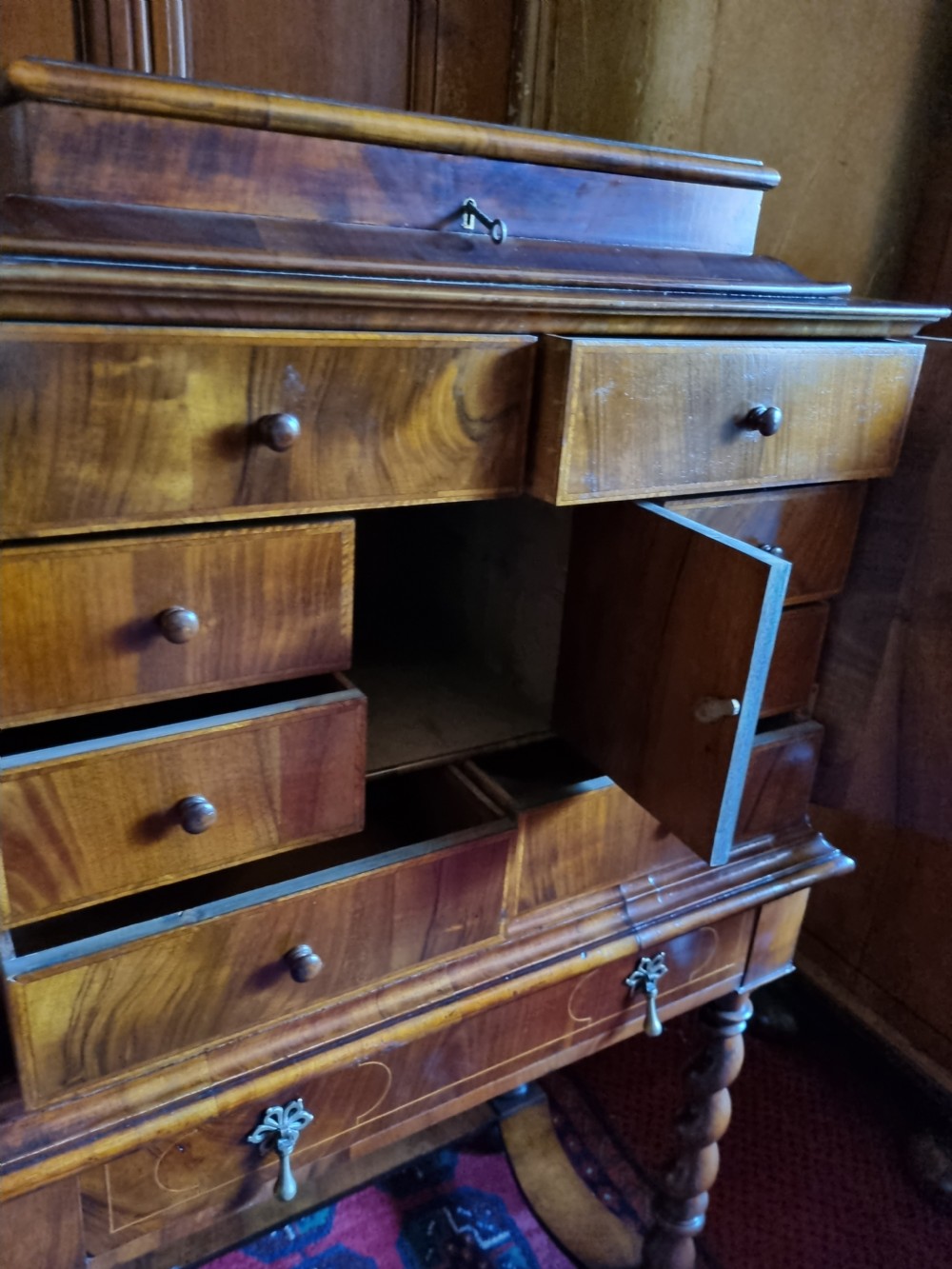 GOOD SMALL 19THC WALNUT FITTED CABINET ON BARLEY SUGAR STAND . View III