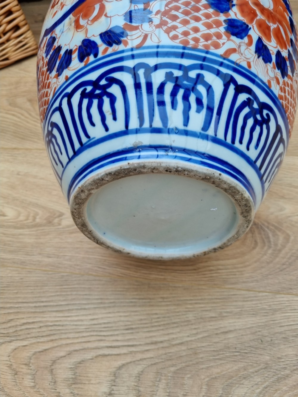 LARGE 19THC IMARI FLOOR VASE  View II