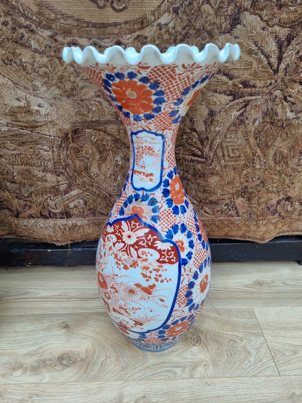 LARGE 19THC IMARI FLOOR VASE  View V