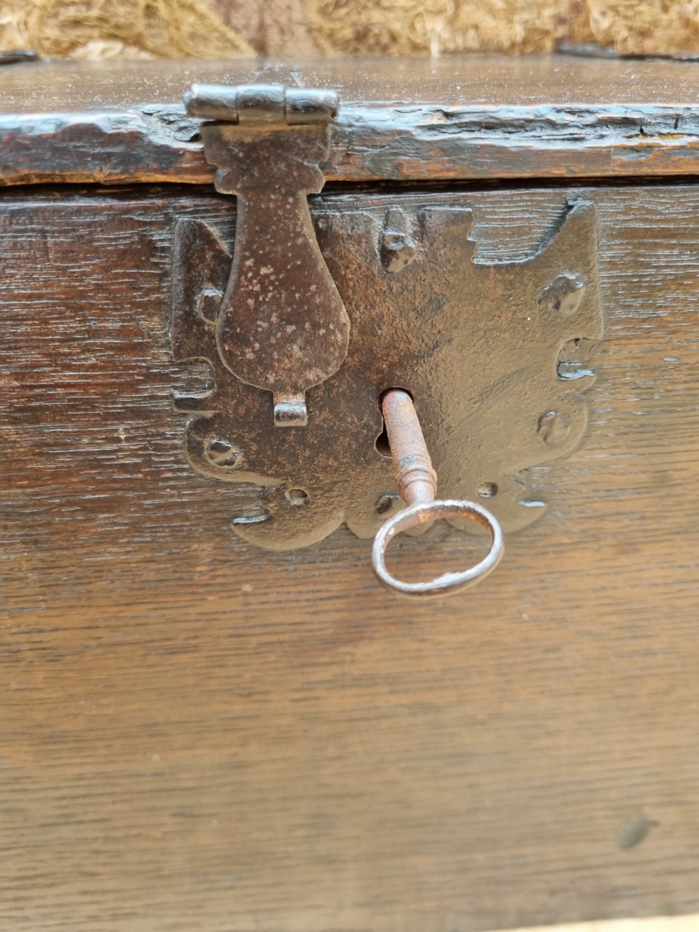 A SIMPLE SMALL L17THC 