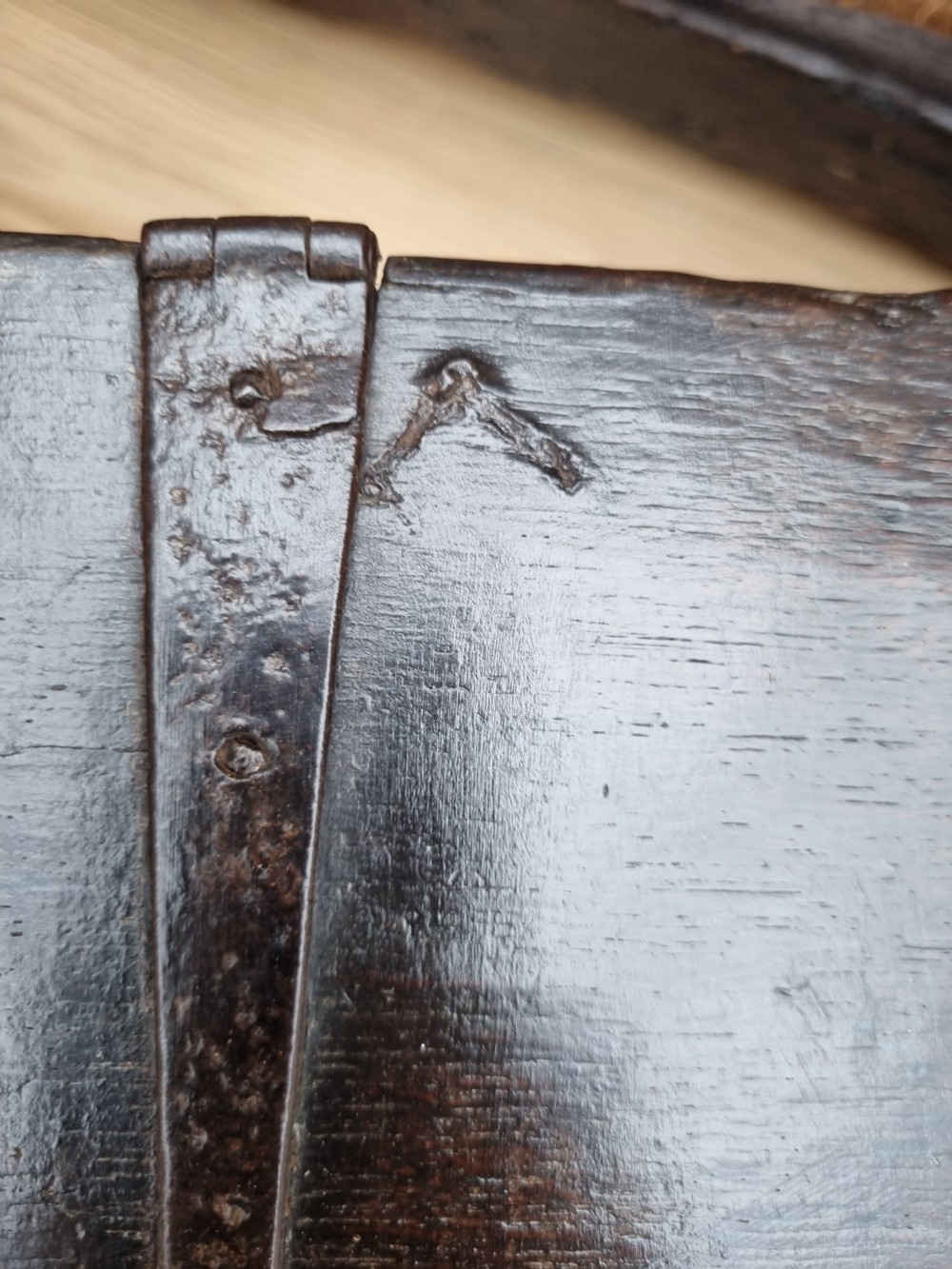 A SIMPLE SMALL L17THC 