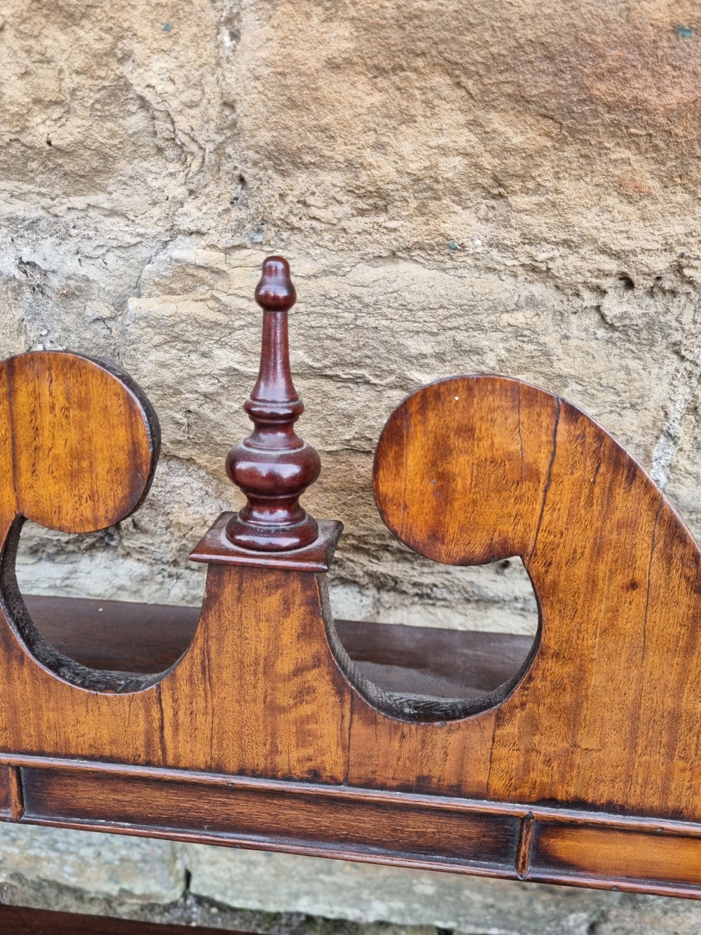 SUPERB SMALL SET OF ORIGINAL GEORGIAN MAHOGANY HANGING SHELVES View III