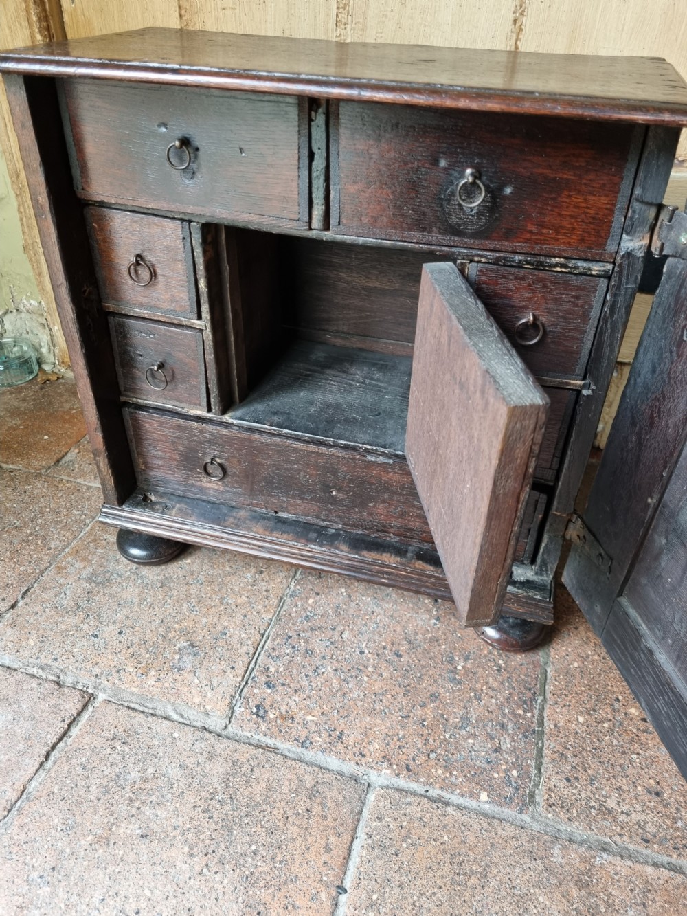 17THC  OAK SPICE CUPOARD WITH INTERIOR DRAWERS C1660 View II