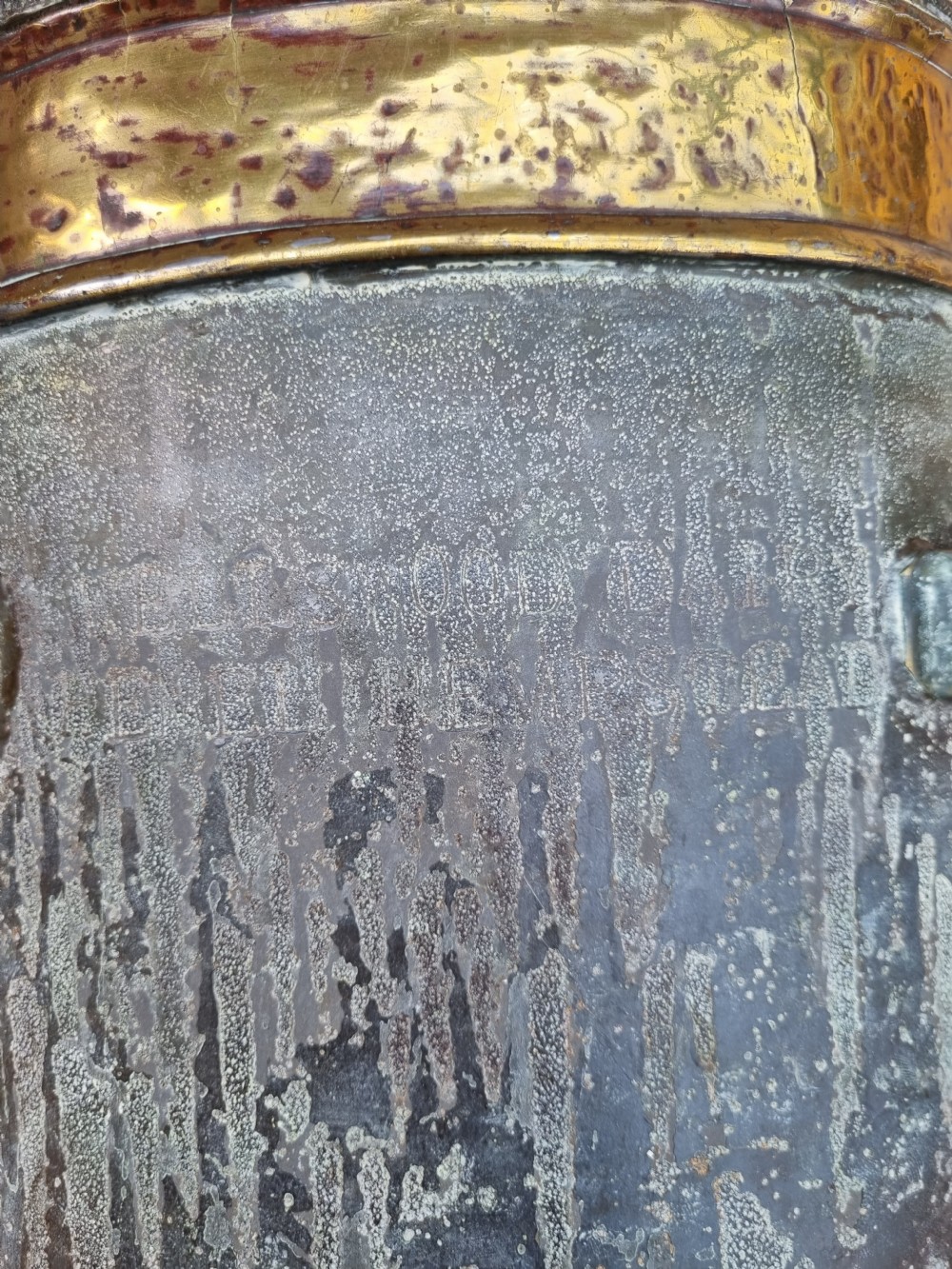 SCARCE LARGE L19THC BRASS AND METAL MILK CAN WELLWOOD DAIRY View III