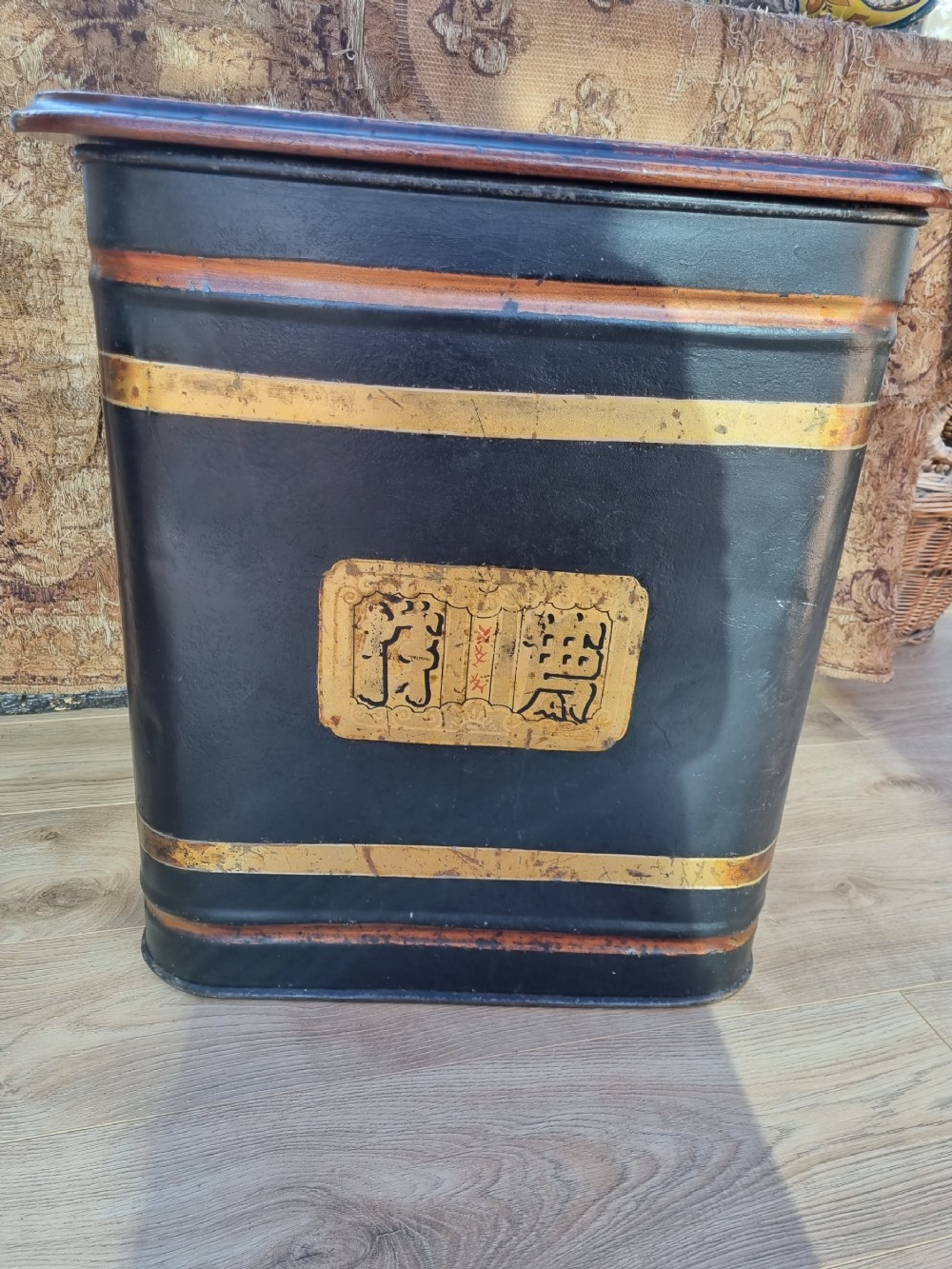SUPER LARGE L19THC TEA CANISTER WITH A MAHOGANY TOP