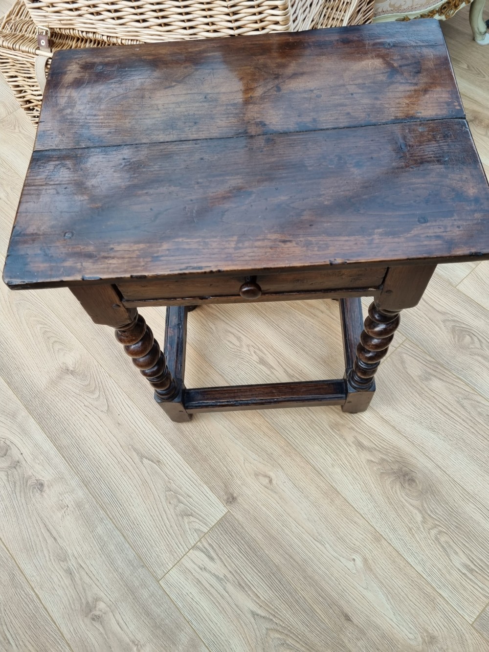 ANTIQUE 17THC OAK SIDE TABLE OF SMALL SIZE. View III