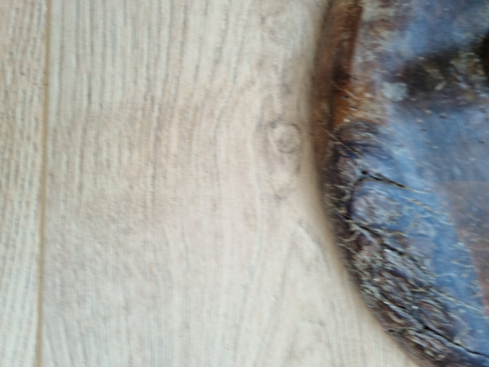 18THC RUSTIC 3 LEGGED DISH TOP STOOL View V