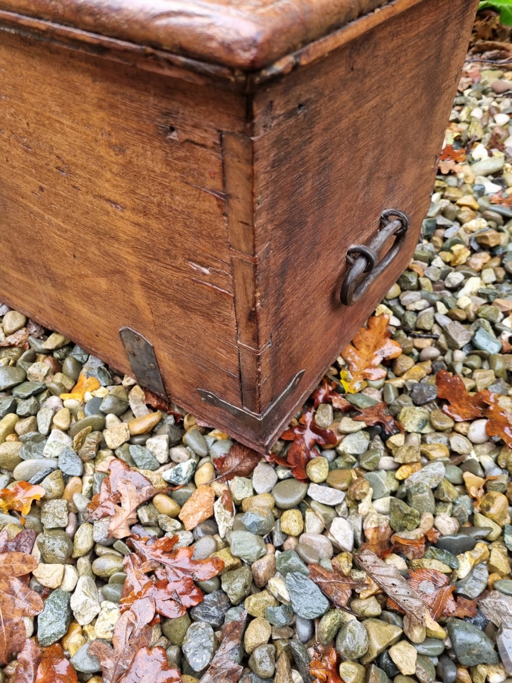 A SMALL L17THC/E18THC FRUITWOOD BOX POSSIBLY A CARRIAGE BOX  View V