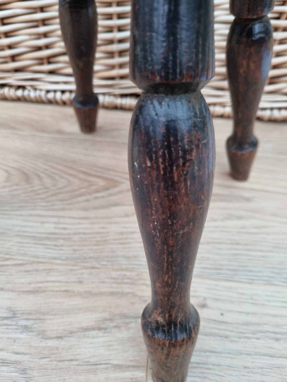A COUNTRY 19THC TURNED LEG SMALL MILKING STOOL View III