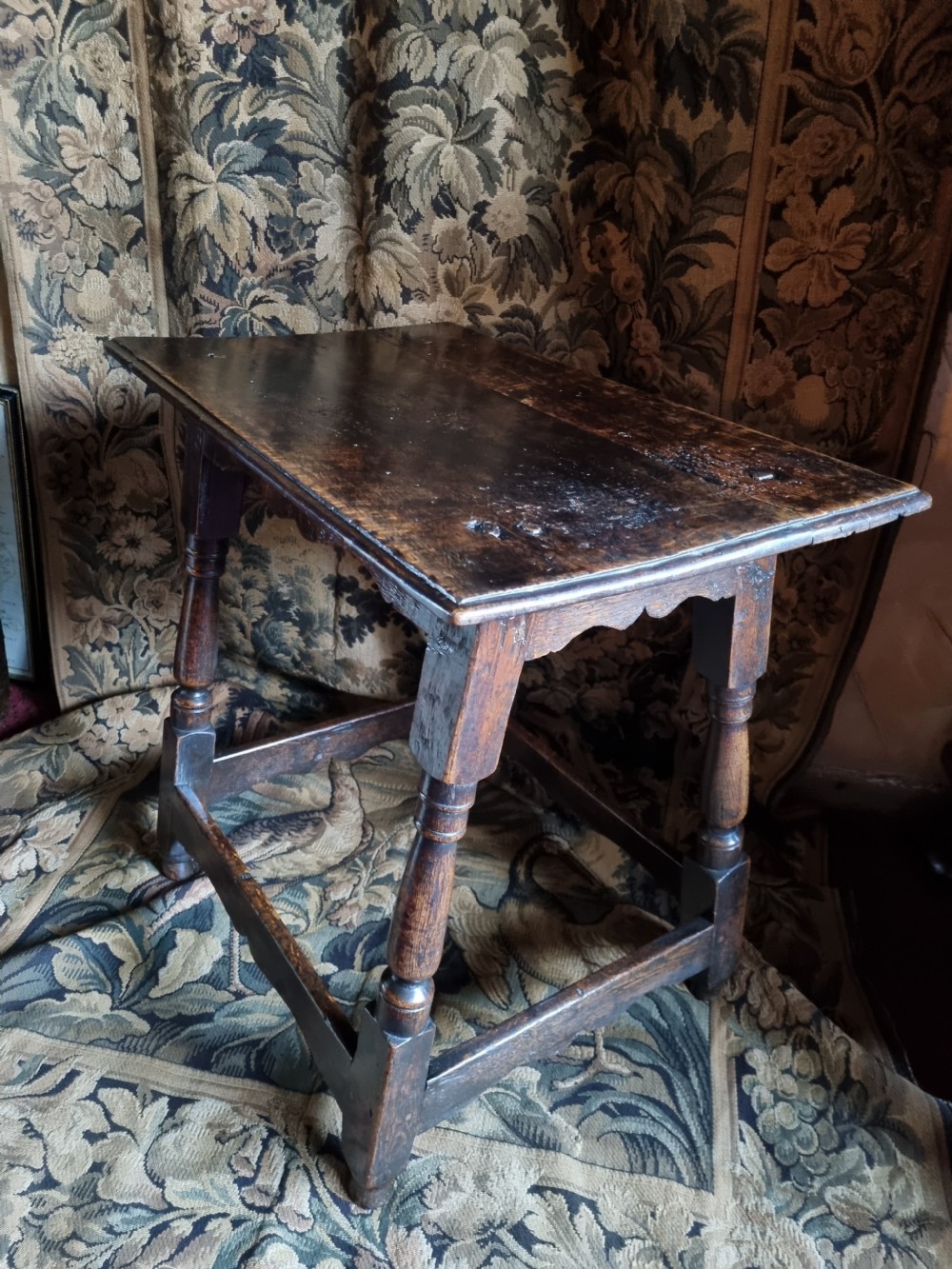 AN UNUSUAL LATE 17THC OAK LOW TABLE C1680 ENGLISH View V