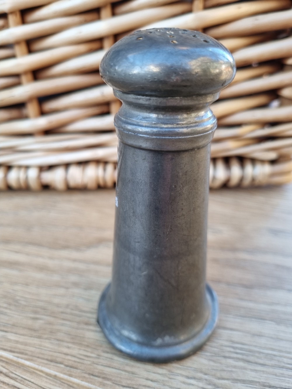 EX WENDERTON KITCHENALIA SALE L18THC PEWTER SIFTER  View IV