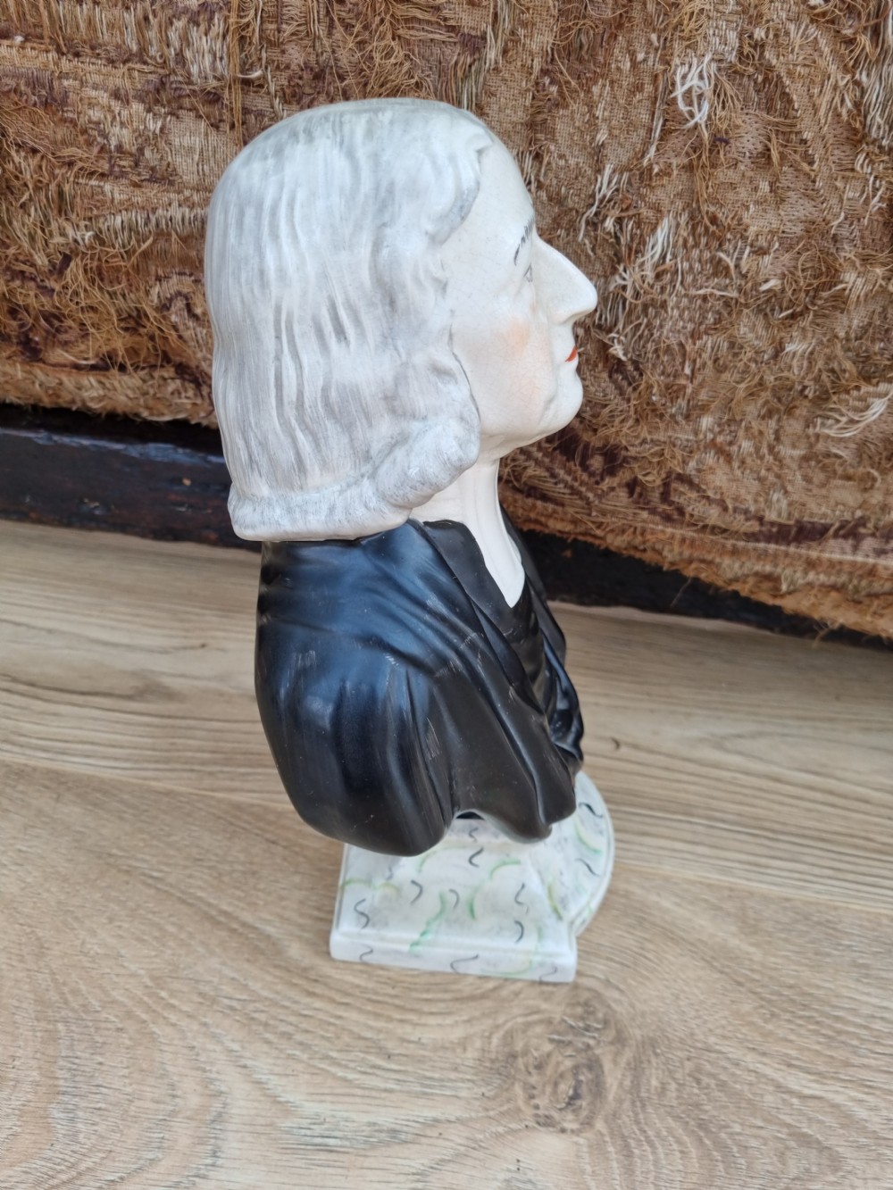 LARGE 29CMS H ANTIQUE STAFFORDSHIRE FIGURE OF DR WESLEY View V
