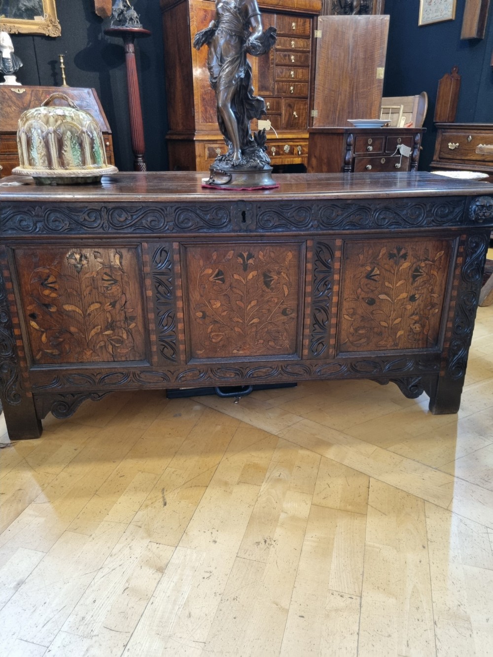RARE MID 17TH C YORKSHIRE MARQUETRY PANELLED  OAK COFFER/KIST 