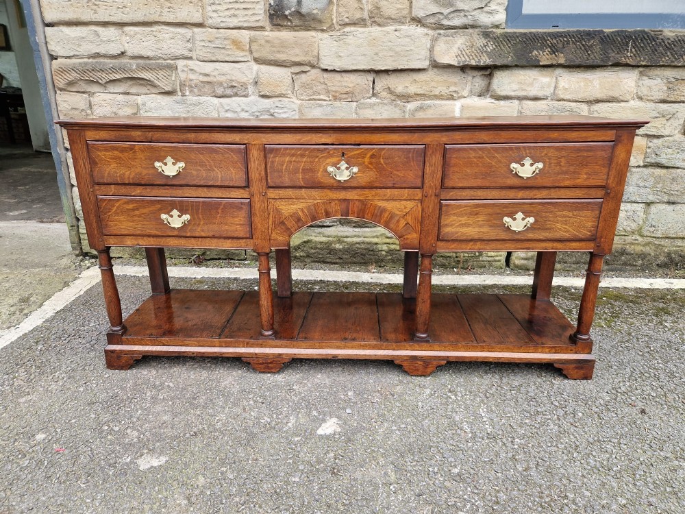SUPER QUALITY ANTIQUE 18THC OAK POTBOARD DRESSER BASE 