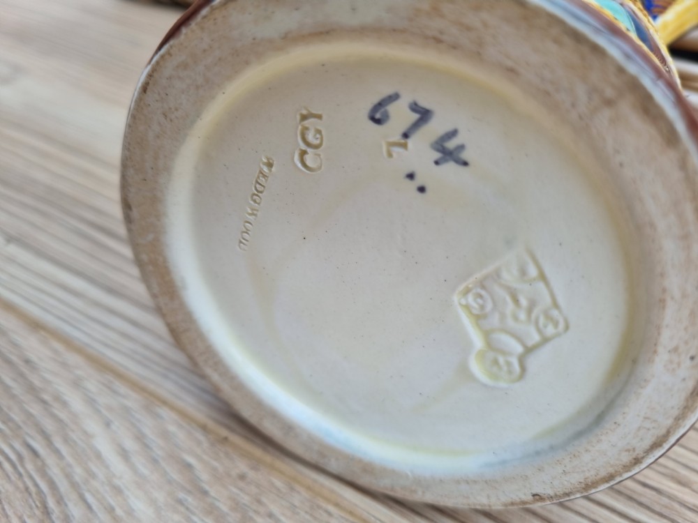 WEDGWOOD MAJOLICA SLOGAN JUG 
GOTHIC SHAKESPEARE  View II