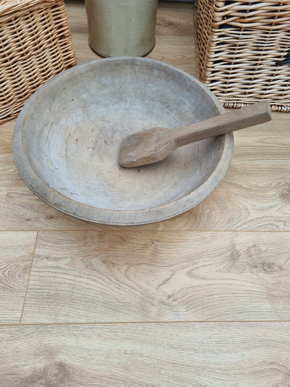 EXCEPTIONAL LARGE 19THC SYCAMORE 18INCH DAIRY BOWL AND STIRRER View VI