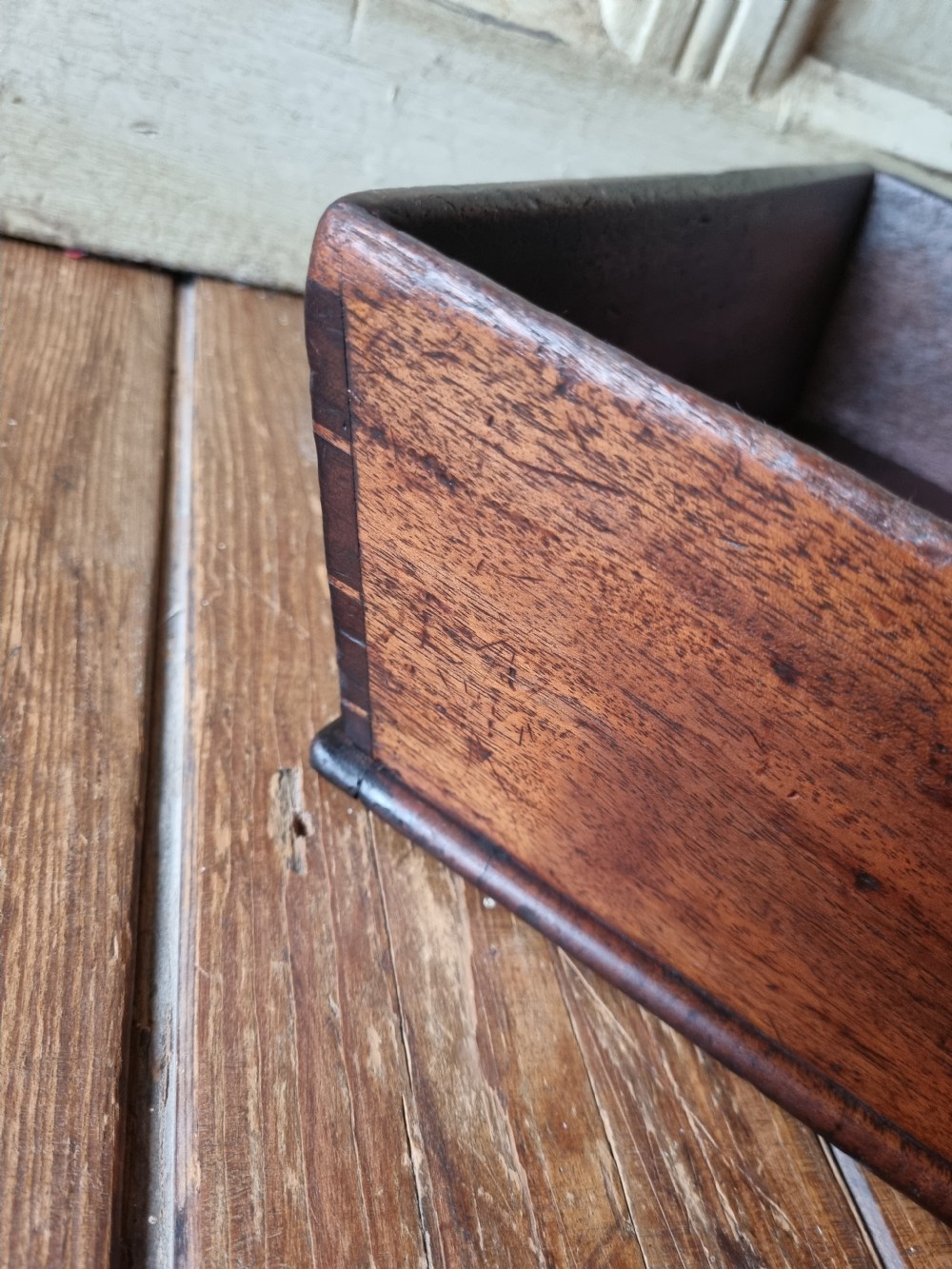 LARGE GEORGIAN MAHOGANY CULTERY 2 DIVISION BOX View III