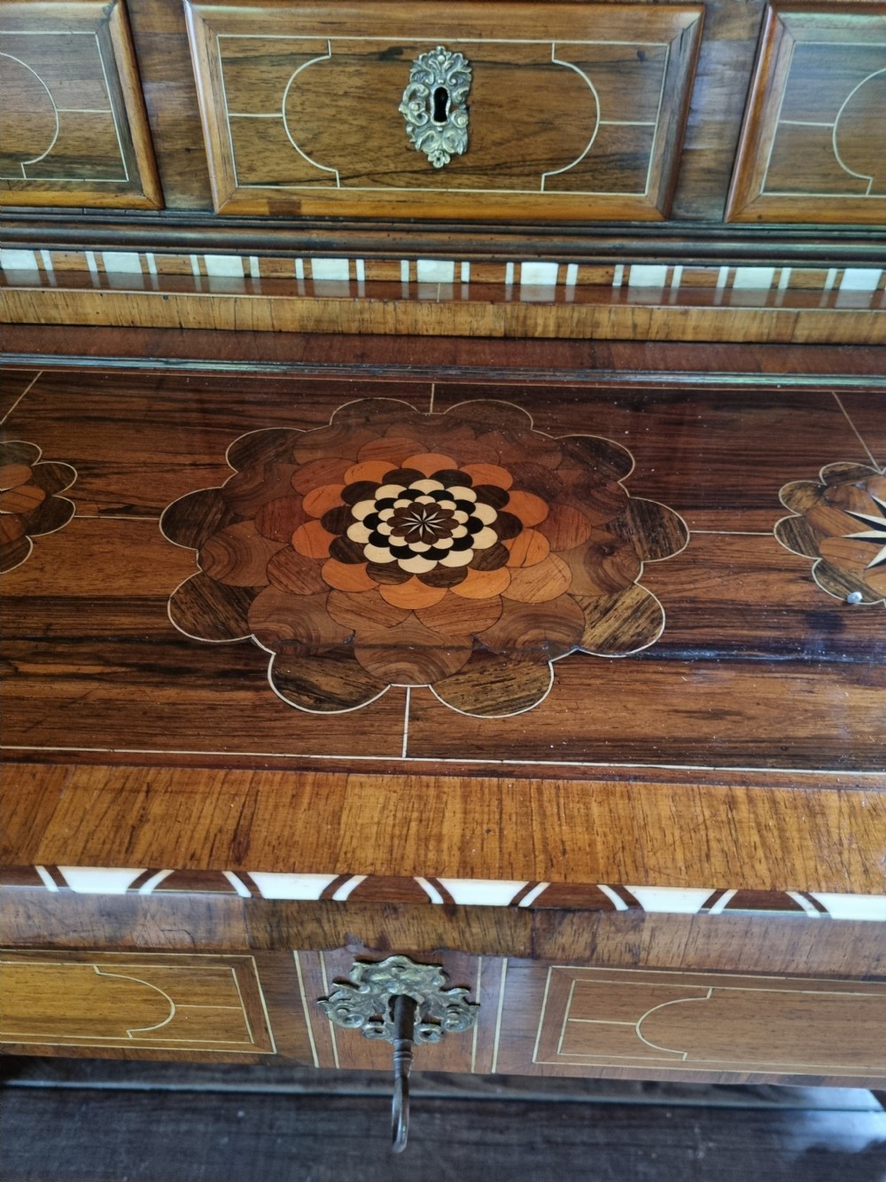 UNUSUAL 18/19THC ITALIAN PROFUSELY INLAID DESK  View V