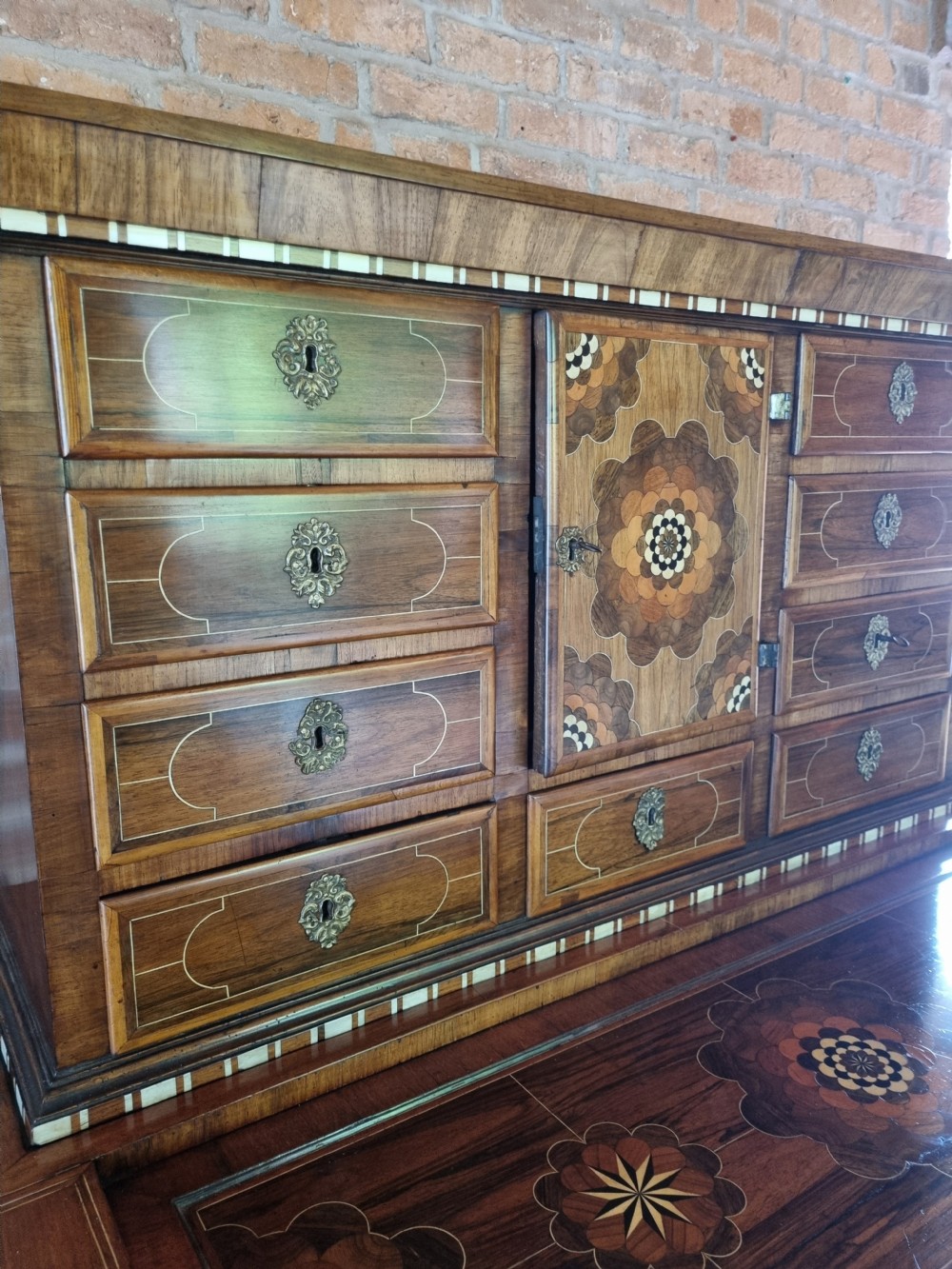 UNUSUAL 18/19THC ITALIAN PROFUSELY INLAID DESK  View VI