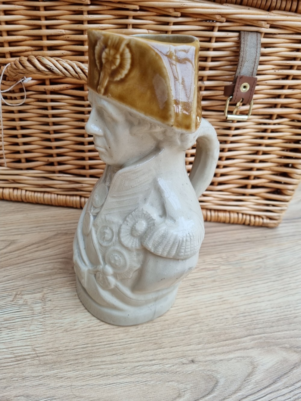 19THC STONEWARE LARGE JUG DEPICTING NELSON View VI