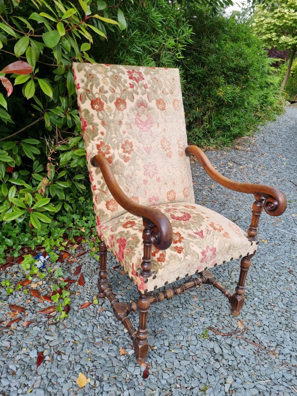 LARGE SCALE COUNTRY HOUSE WALNUT ARMCHAIR View V