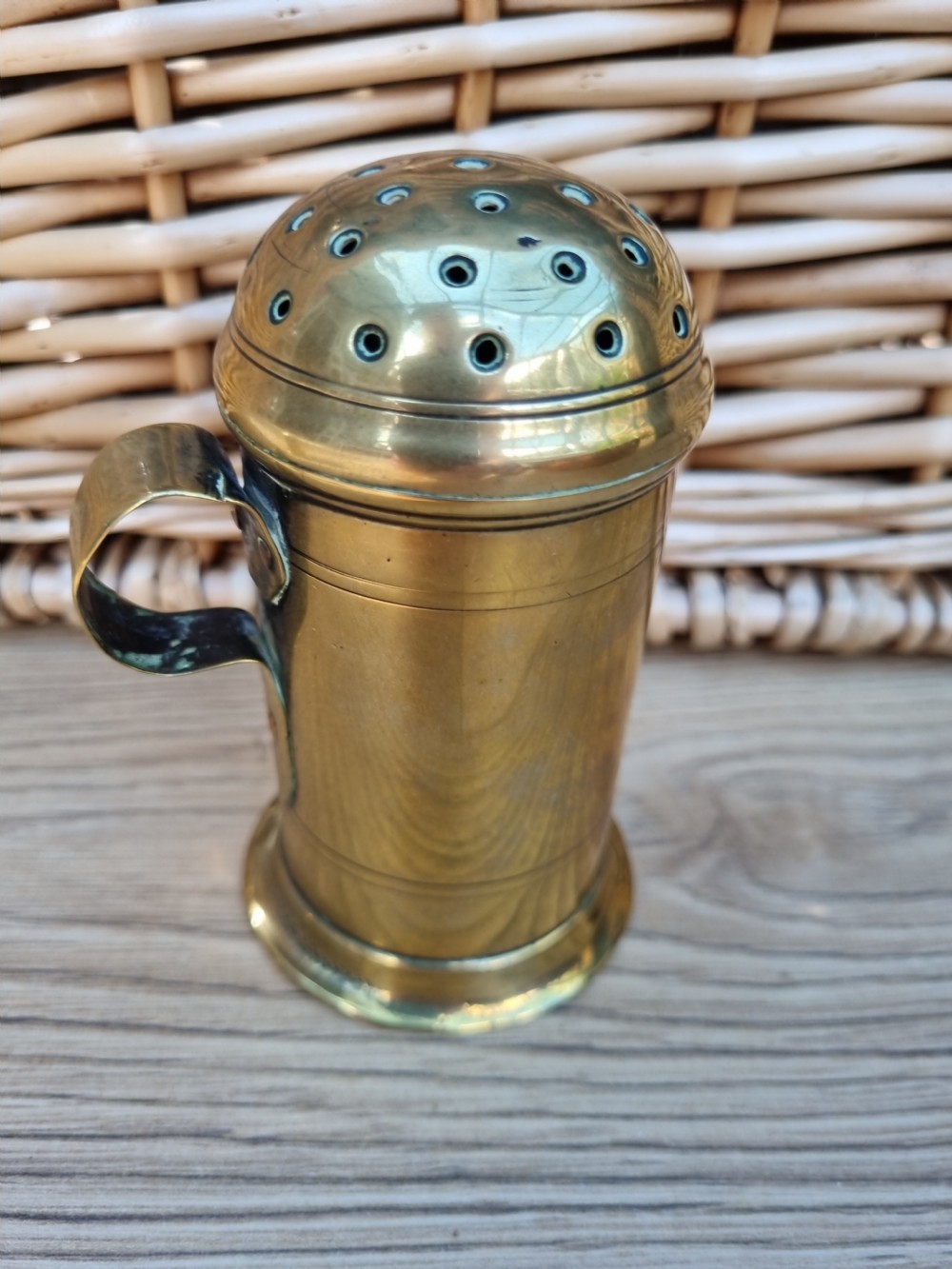 2 GOOD 18THC BRASS SHAKERS /