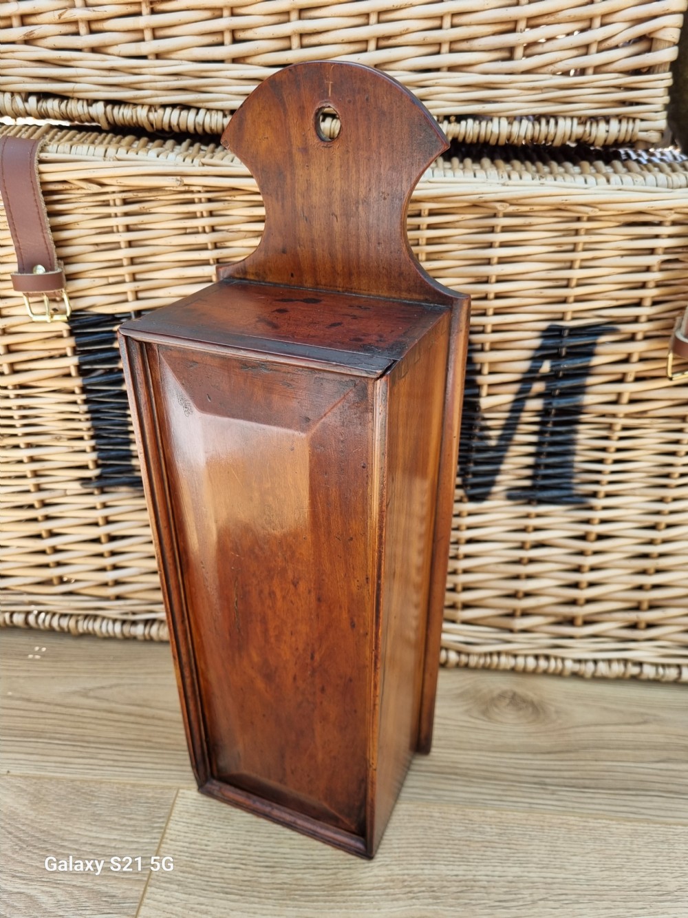 GEORGIAN SOLID YEW WOOD CANDLE BOX View V