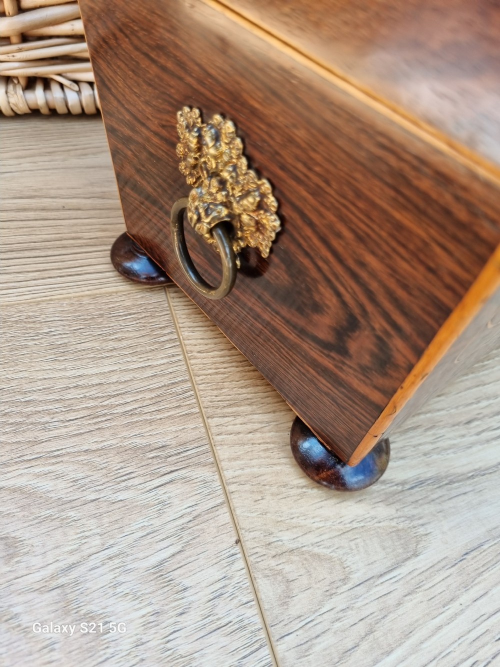 REGENCY  INLAID COROMANDEL LARGE TEA CADDY C1820 View II